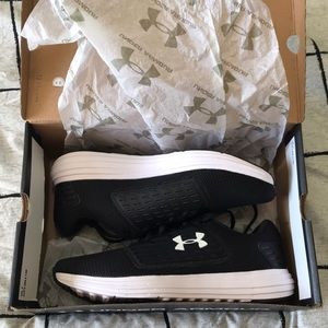 Brand new tennis shoes